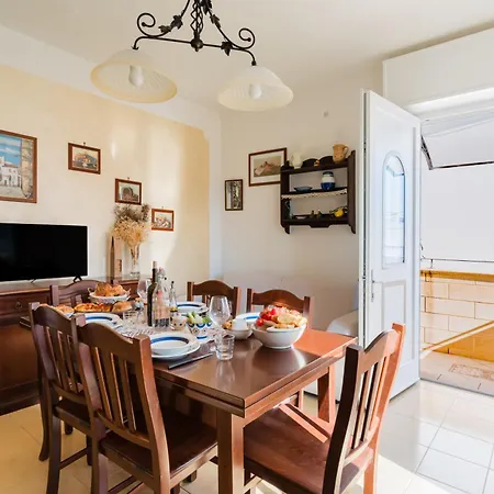 Apartment Holiday's By Just Srl Lido Marini