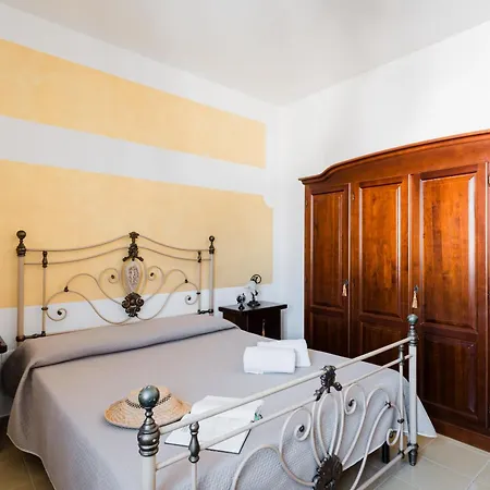 Holiday's By Just Srl * Lido Marini